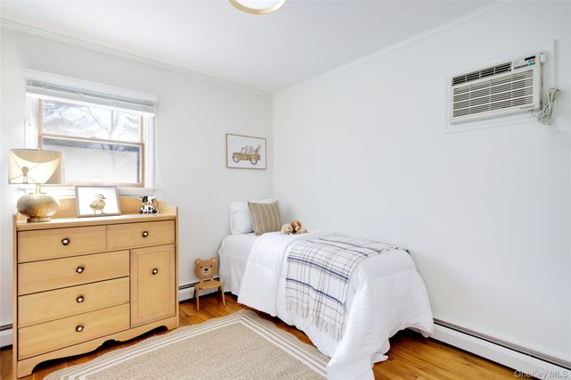 119 Radcliff Avenue, Port Washington, NY 11050