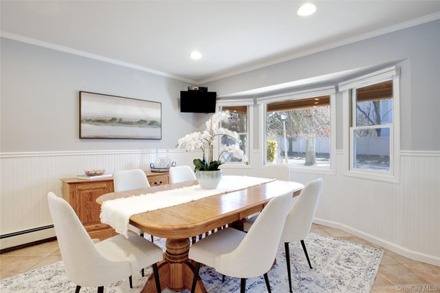 119 Radcliff Avenue, Port Washington, NY 11050