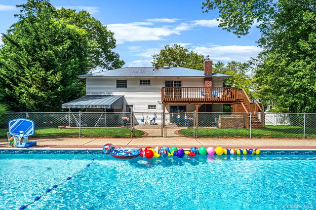 212 Cedrus Avenue, East Northport, NY 11731