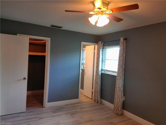 893 Iris DR, North Fort Myers, FL 33903