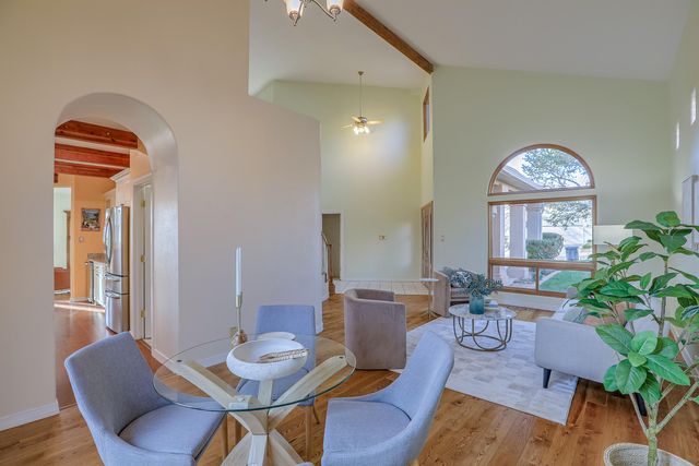 13400 Pinnacle Court NE, Albuquerque, NM 87112