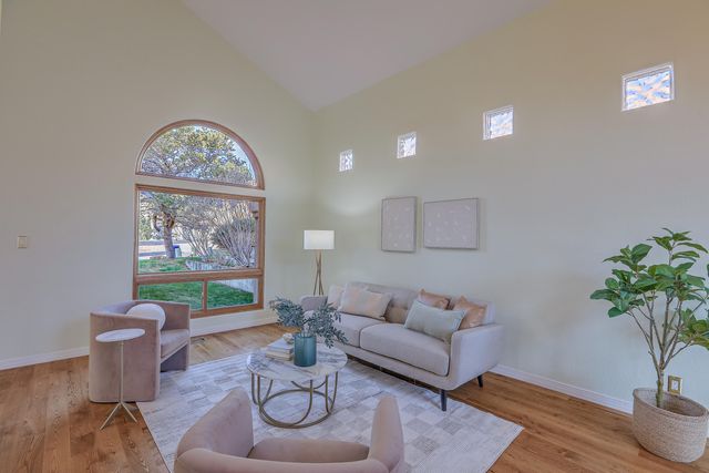 13400 Pinnacle Court NE, Albuquerque, NM 87112