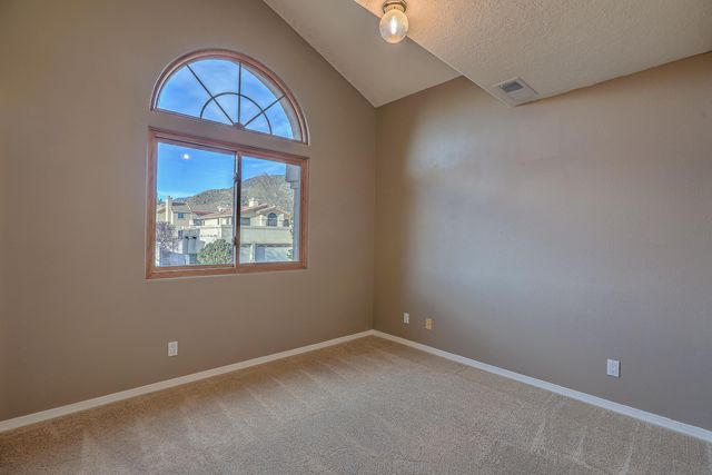 13400 Pinnacle Court NE, Albuquerque, NM 87112