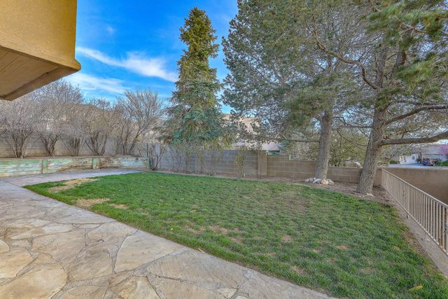 13400 Pinnacle Court NE, Albuquerque, NM 87112