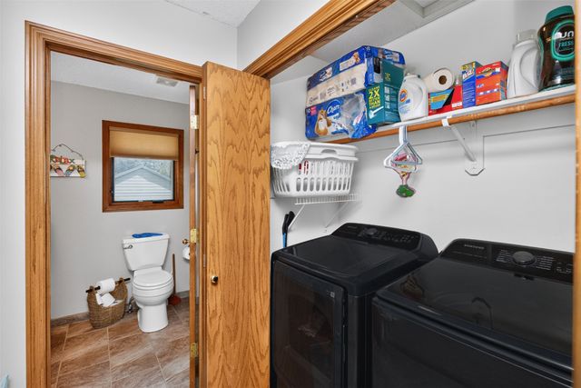 2199 NW 147th Street, Clive, IA 50325