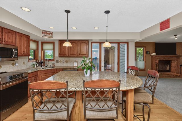 2199 NW 147th Street, Clive, IA 50325