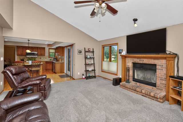 2199 NW 147th Street, Clive, IA 50325