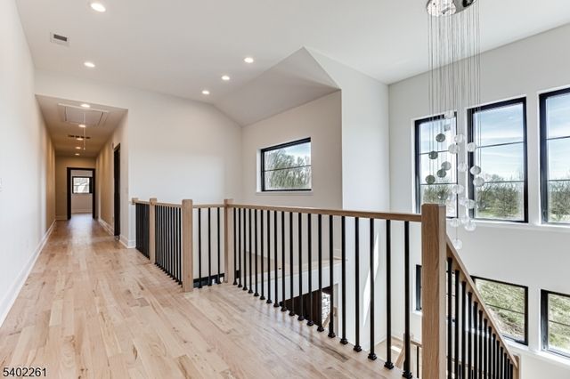 8 Juniper Pointe Trail, Green Brook Twp., NJ 08812