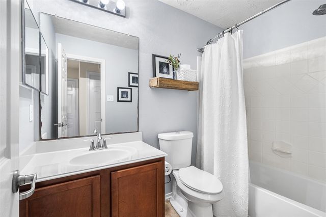 267 Bloomhill Place, Magnolia, TX 77354