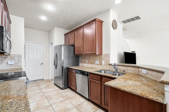 267 Bloomhill Place, Magnolia, TX 77354