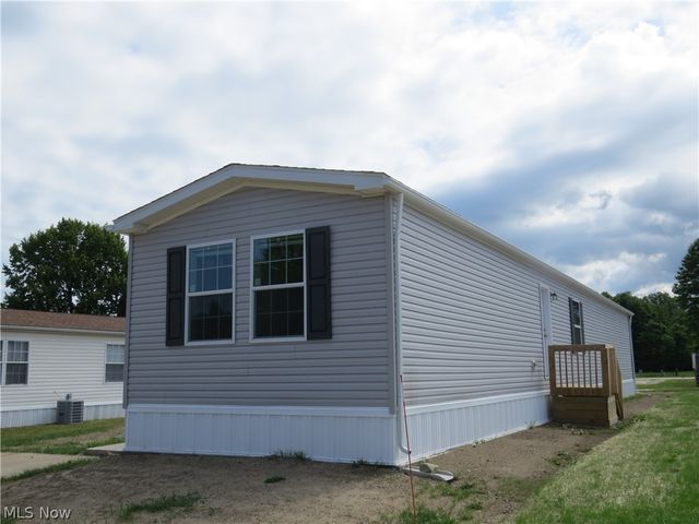 2659 Lake Breeze Drive, Madison, OH 44057