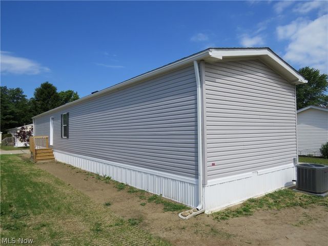 2659 Lake Breeze Drive, Madison, OH 44057