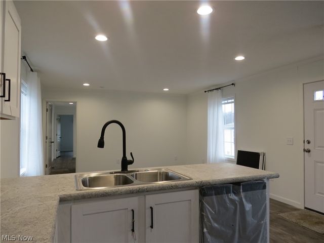 2659 Lake Breeze Drive, Madison, OH 44057