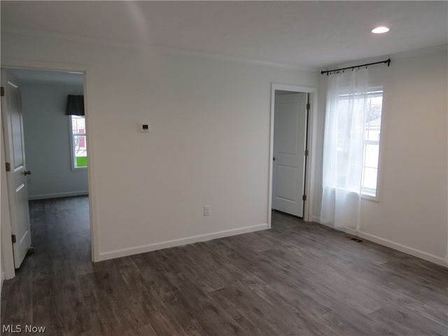 2659 Lake Breeze Drive, Madison, OH 44057