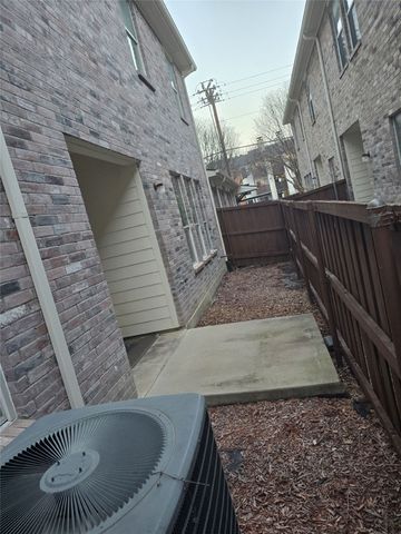 6404 Star Crossed Place, Dallas, TX 75252