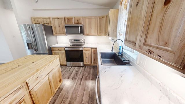 2039 AARON AVENUE, North Pole, AK 99705