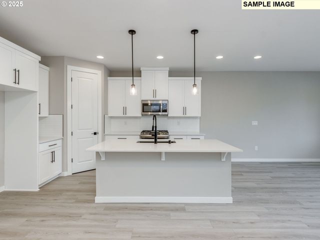 740 Nw 178TH Way, Ridgefield, WA 98642