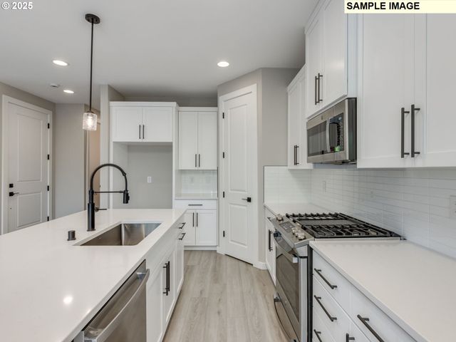 740 Nw 178TH Way, Ridgefield, WA 98642