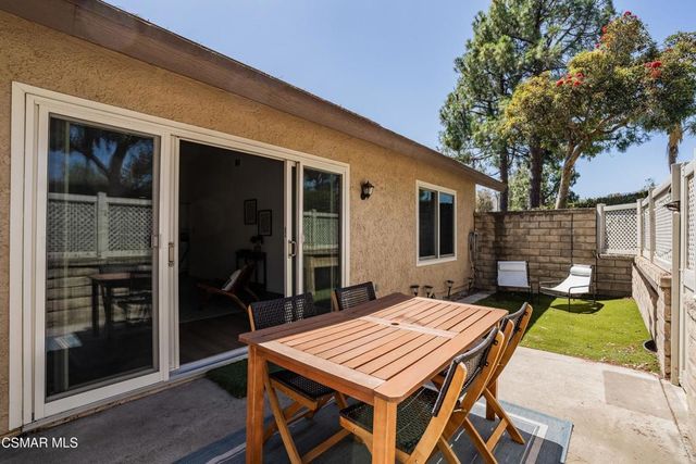 44113 Village 44, Camarillo, CA 93012