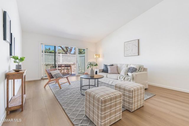 44113 Village 44, Camarillo, CA 93012