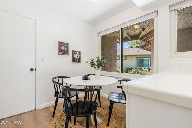 44113 Village 44, Camarillo, CA 93012