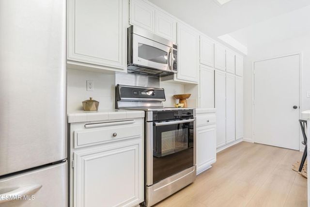 44113 Village 44, Camarillo, CA 93012