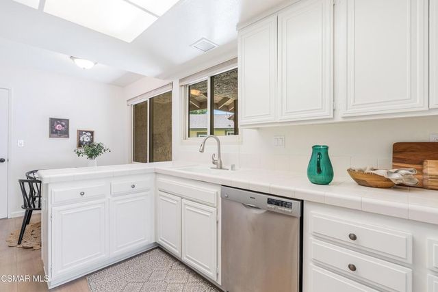 44113 Village 44, Camarillo, CA 93012