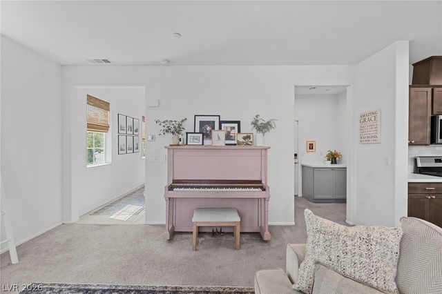 1034 Huckburn Avenue, Henderson, NV 89015