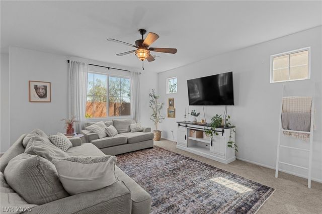 1034 Huckburn Avenue, Henderson, NV 89015