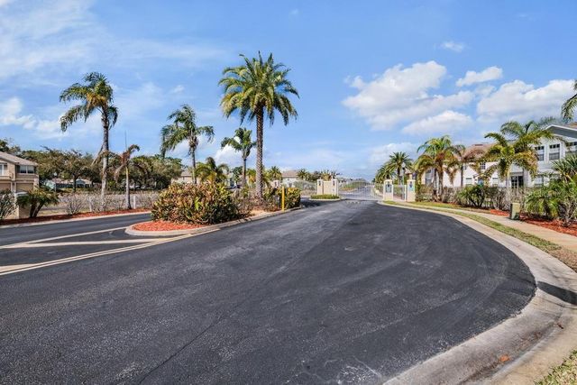 8512 SHALLOW CREEK COURT, New Port Richey, FL 34653