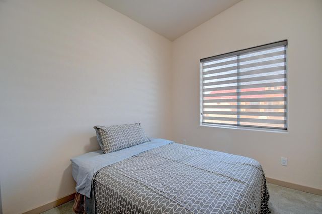 18 Camel Road, Los Lunas, NM 87031