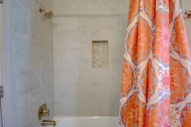 18 Camel Road, Los Lunas, NM 87031