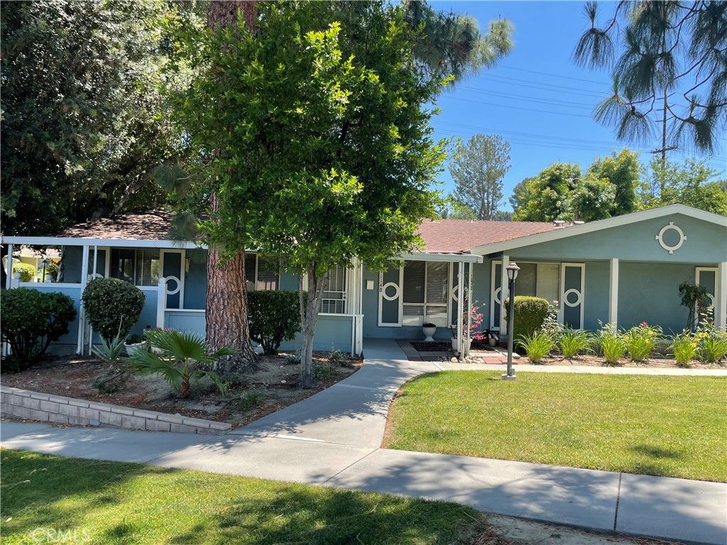 19114 AVE OF THE OAKS B, Newhall, CA 91321
