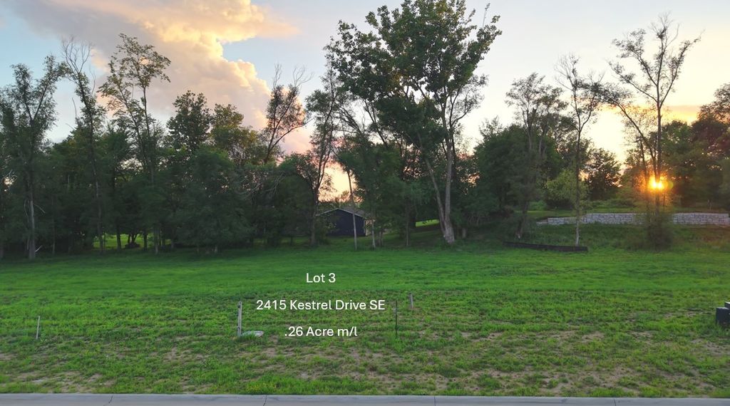 2415 Kestrel Drive SE, Cedar Rapids, IA 52403