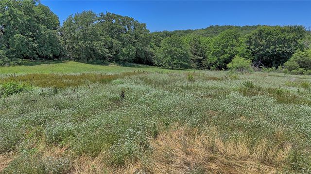 604 S Mill Street, Bowie, TX 76230