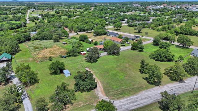 604 S Mill Street, Bowie, TX 76230