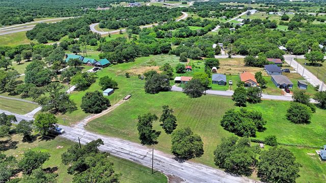 604 S Mill Street, Bowie, TX 76230