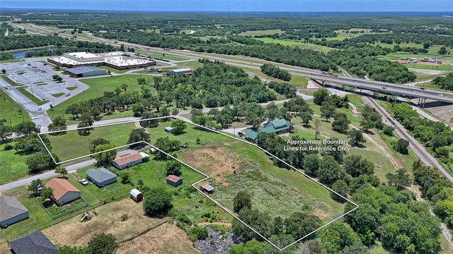 604 S Mill Street, Bowie, TX 76230