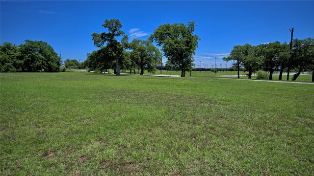 604 S Mill Street, Bowie, TX 76230