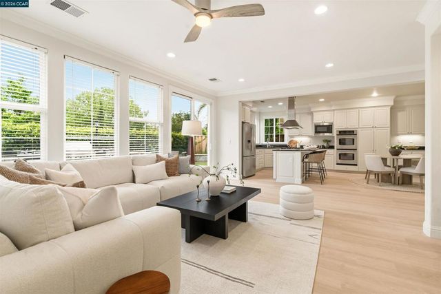 1926 Barossa Dr, San Ramon, CA 94582