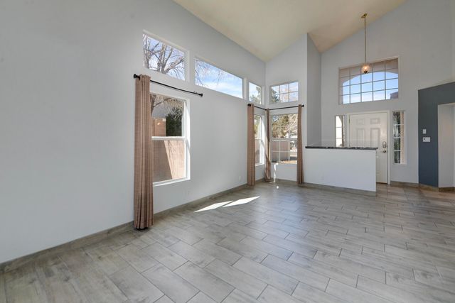 8210 Camino Paisano NW, Albuquerque, NM 87120