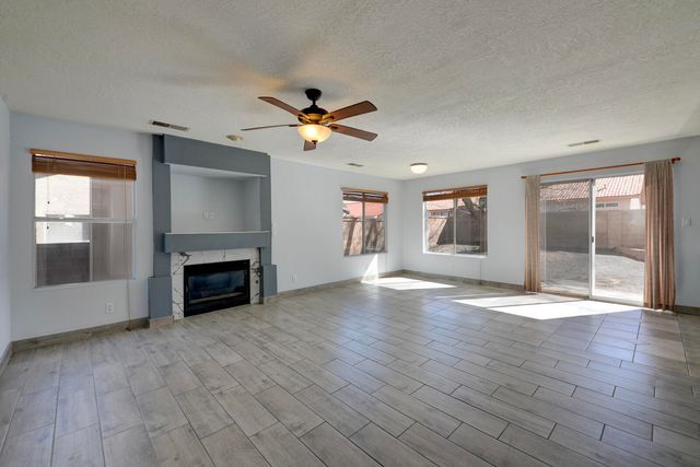 8210 Camino Paisano NW, Albuquerque, NM 87120