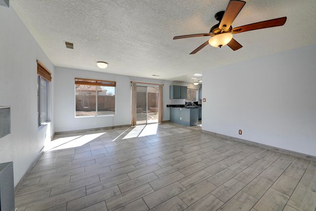 8210 Camino Paisano NW, Albuquerque, NM 87120