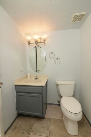 8210 Camino Paisano NW, Albuquerque, NM 87120