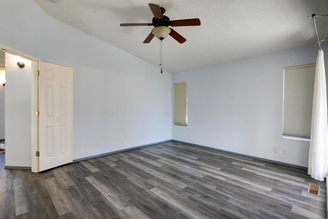 8210 Camino Paisano NW, Albuquerque, NM 87120