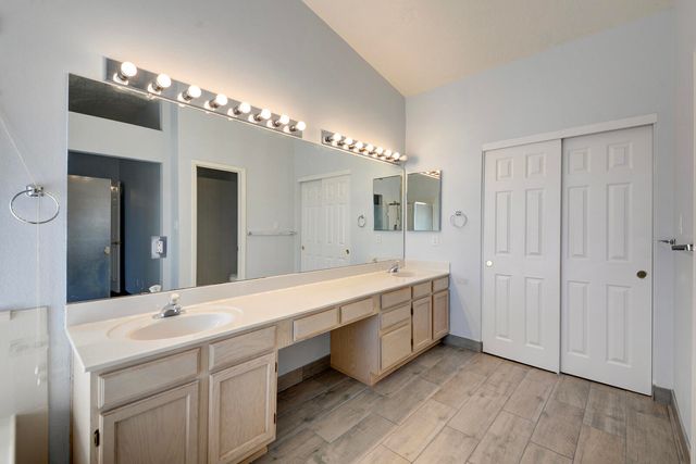 8210 Camino Paisano NW, Albuquerque, NM 87120