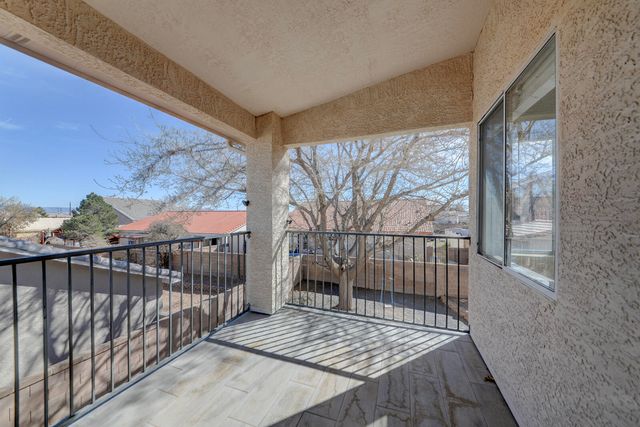 8210 Camino Paisano NW, Albuquerque, NM 87120