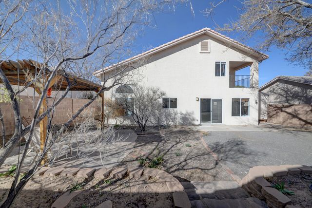 8210 Camino Paisano NW, Albuquerque, NM 87120