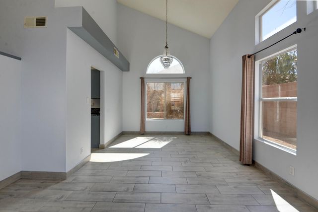 8210 Camino Paisano NW, Albuquerque, NM 87120