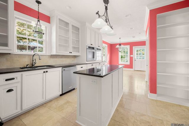 1623 St Rose, Baton Rouge, LA 70808